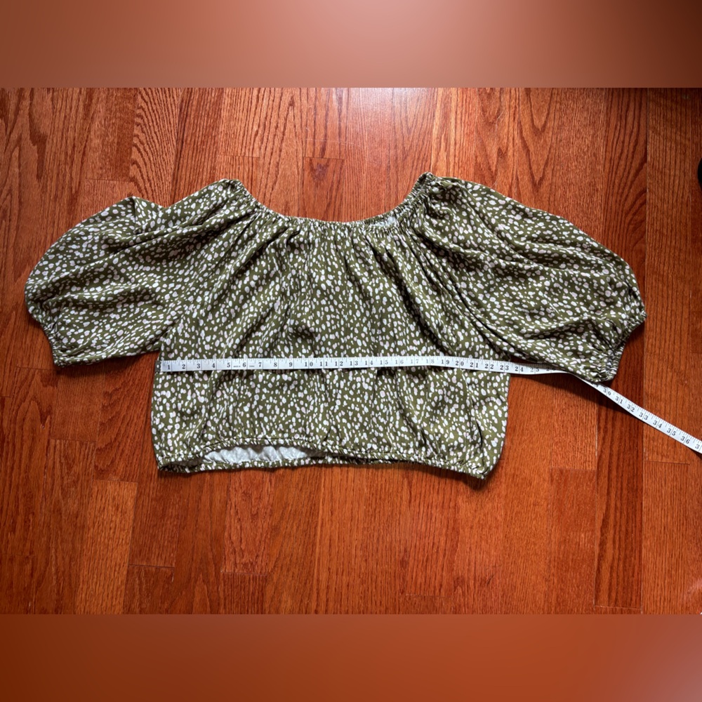 Eloquentii- Women's Plus Size Dot Print peasant top, size 22/24 - Picture 9 of 10